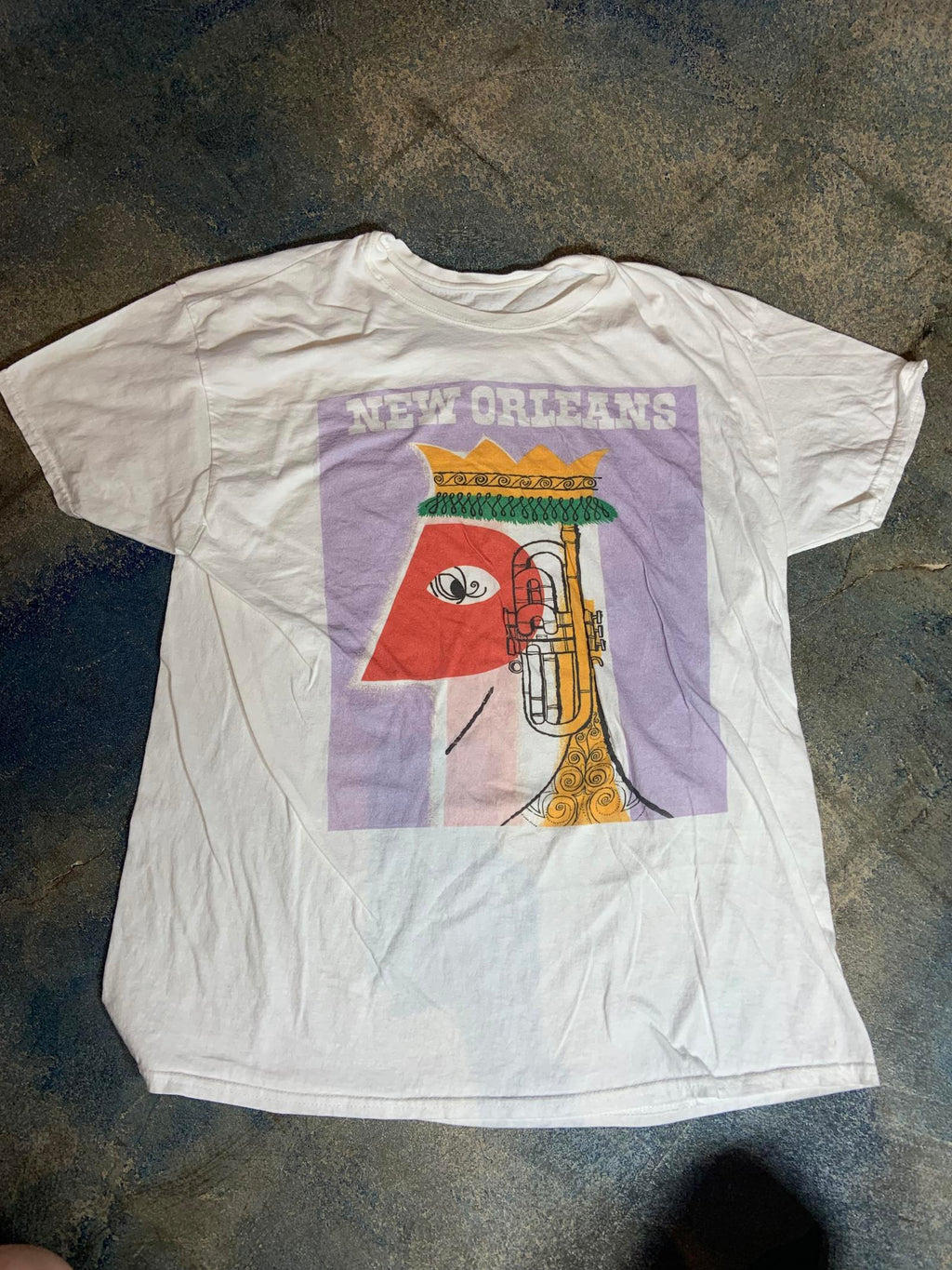 New Orleans PreOwned XL White Shirt