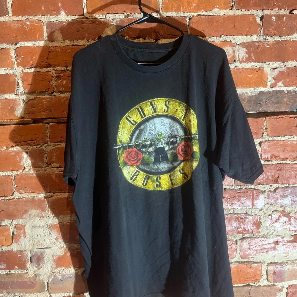 Guns & roses 2xlarge black graphic vintage preowned tshirt