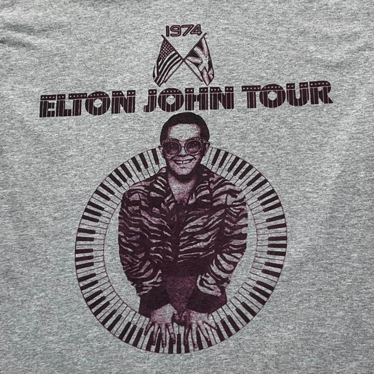 Elton John Preowned Medium T-shirt