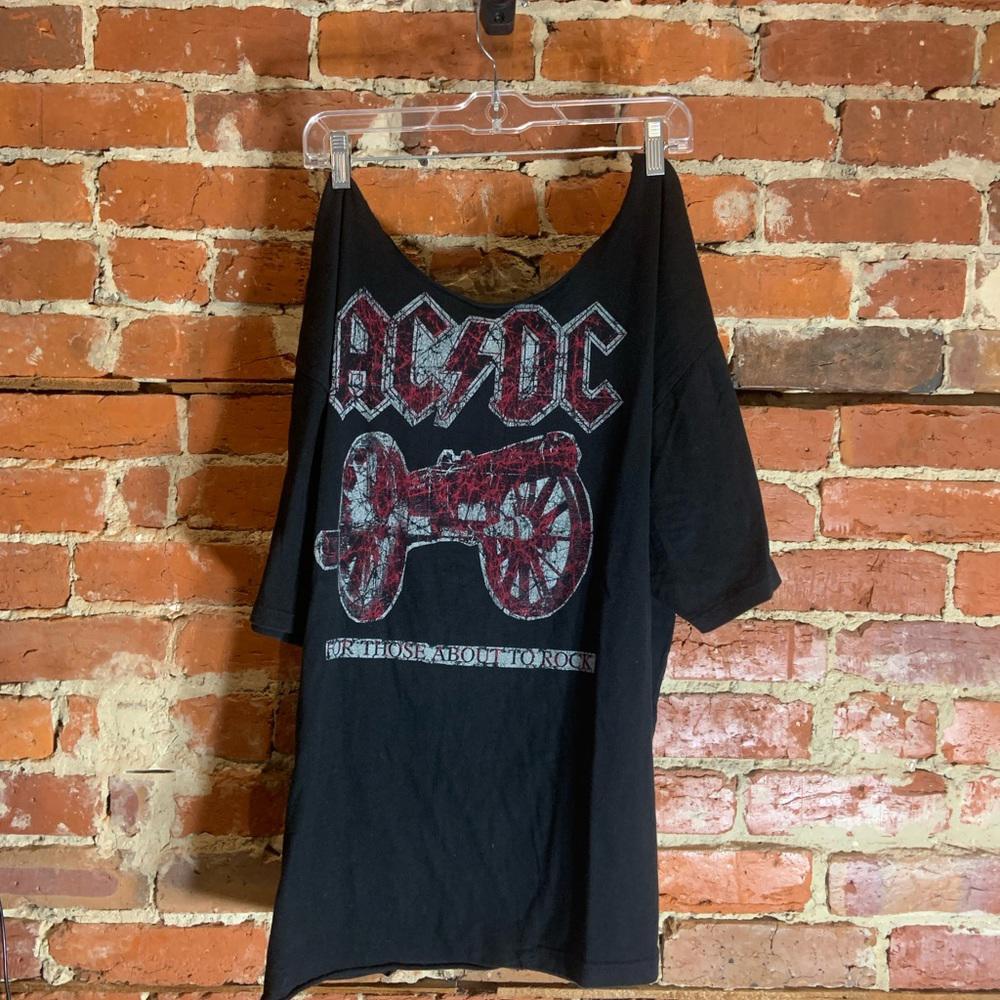 ACDC 2XLarge black graphic preowned T-shirt