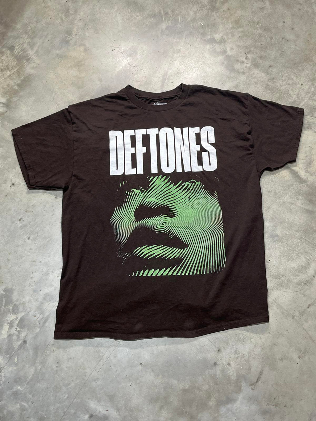 Deftones Preowned XL T-shirt