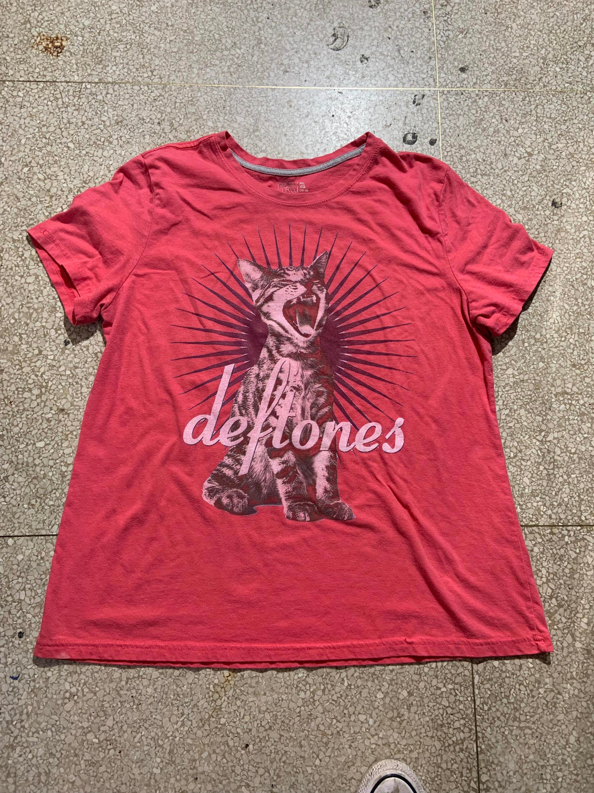 Deftones PreOwned XLarge Band TShirt