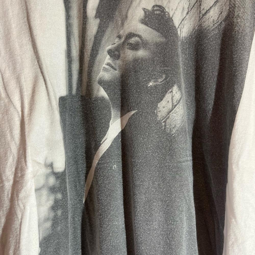 Sam smith xlarge white graphic vintage preowned tshirt