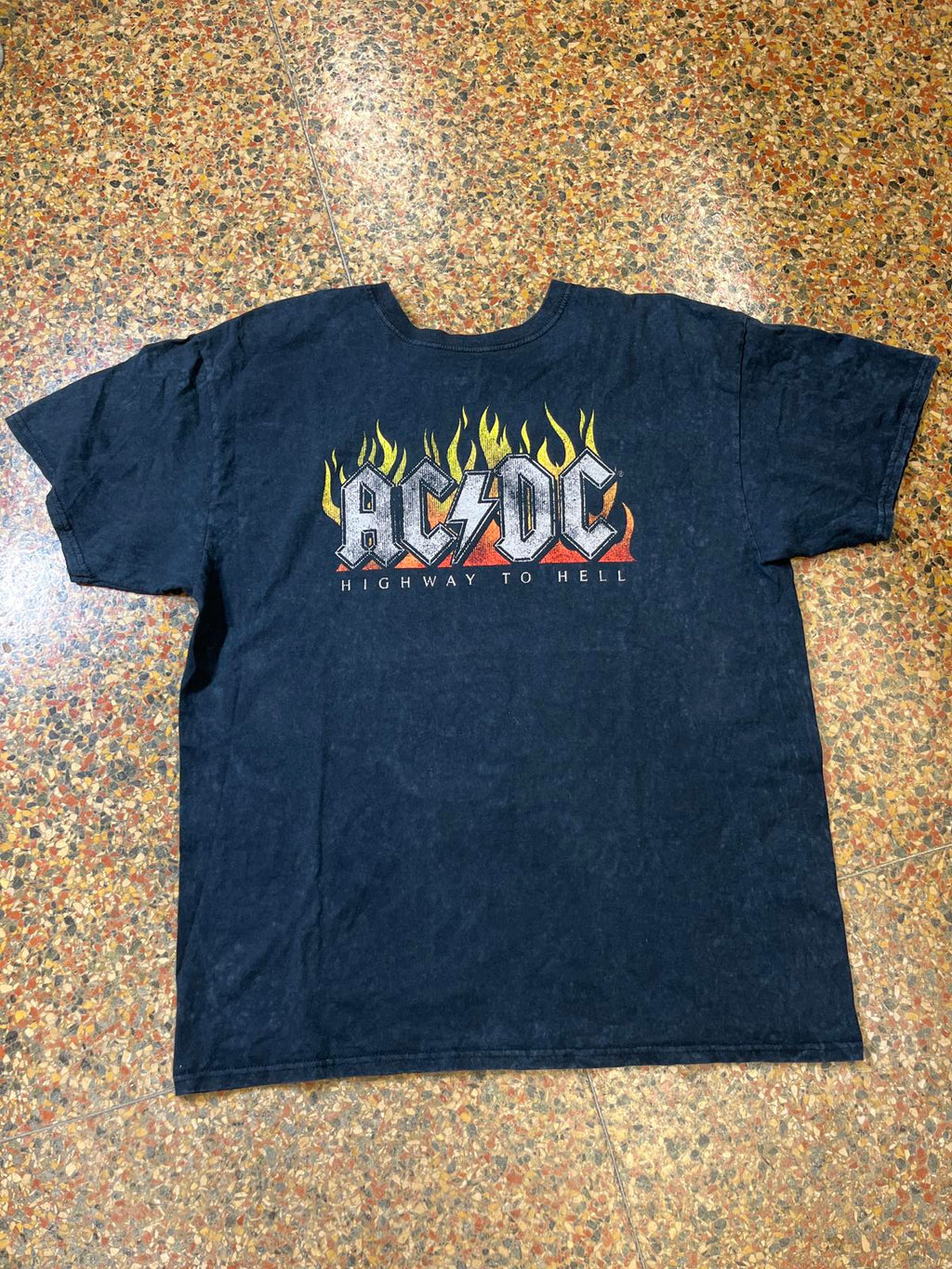 ACDC Preowned Medium Band T-shirt