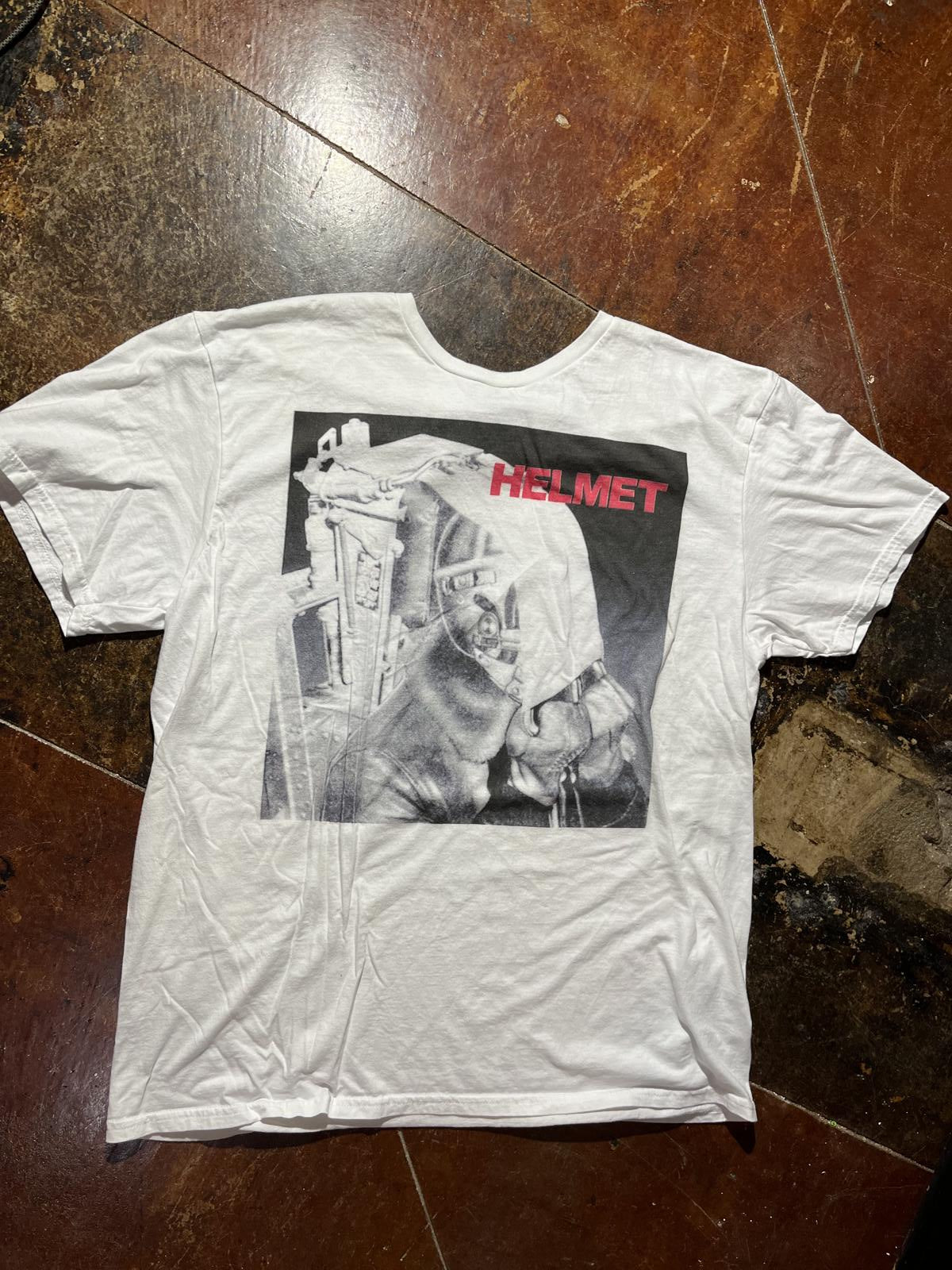 Helmet Preowned XL Band T-shirt
