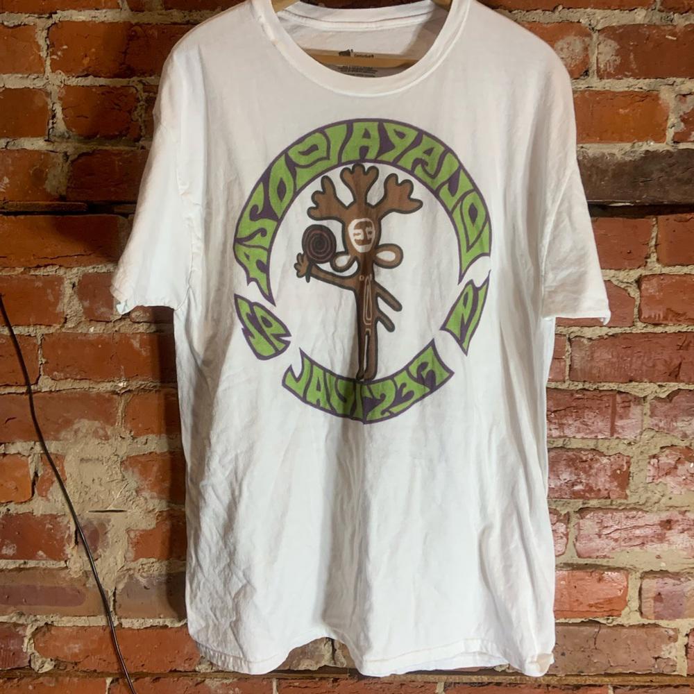 Lollapalooza Xlarge white graphic preowned T-shirt
