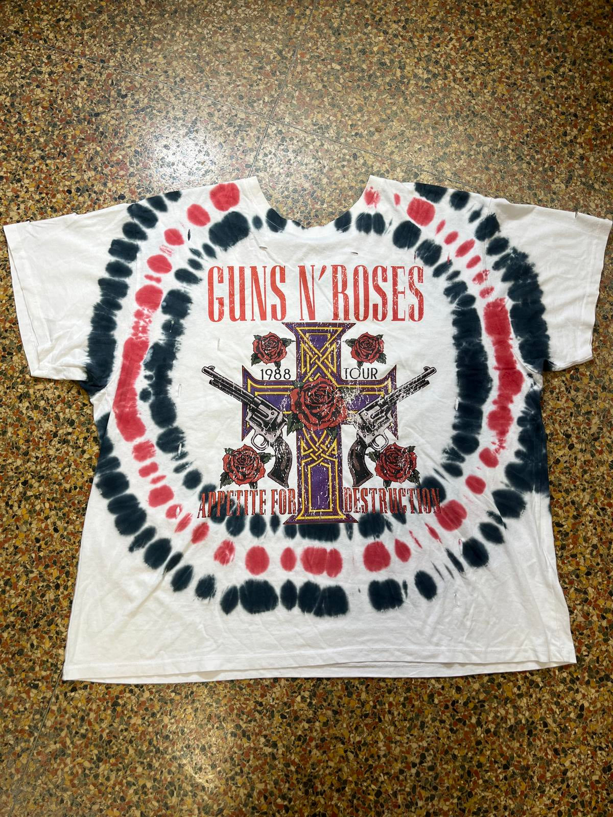 Guns N Roses distressed PreOwned 2XL Band tshirt