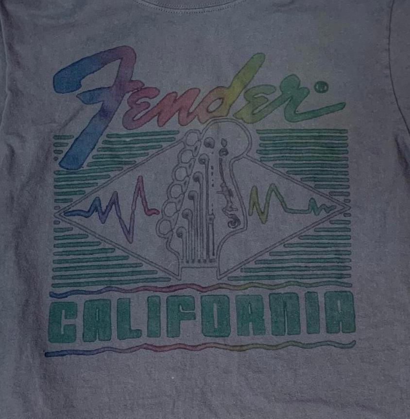 Fender Youth XLarge graphic preowned T-shirt