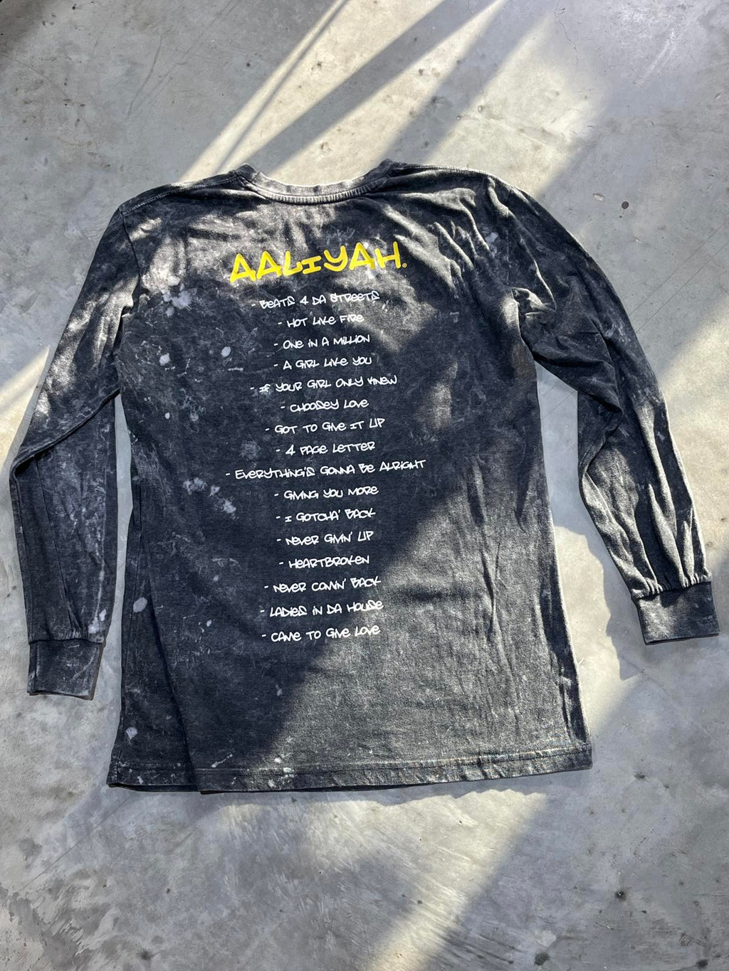 Aaliyah Preowned Large Longsleeve Tie Dye T-shirt