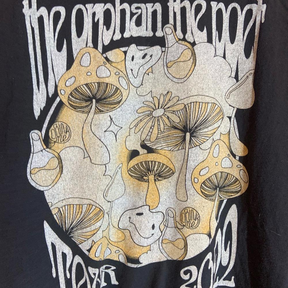 The orphan the poet 2XLarge black graphic vintage T-shirt