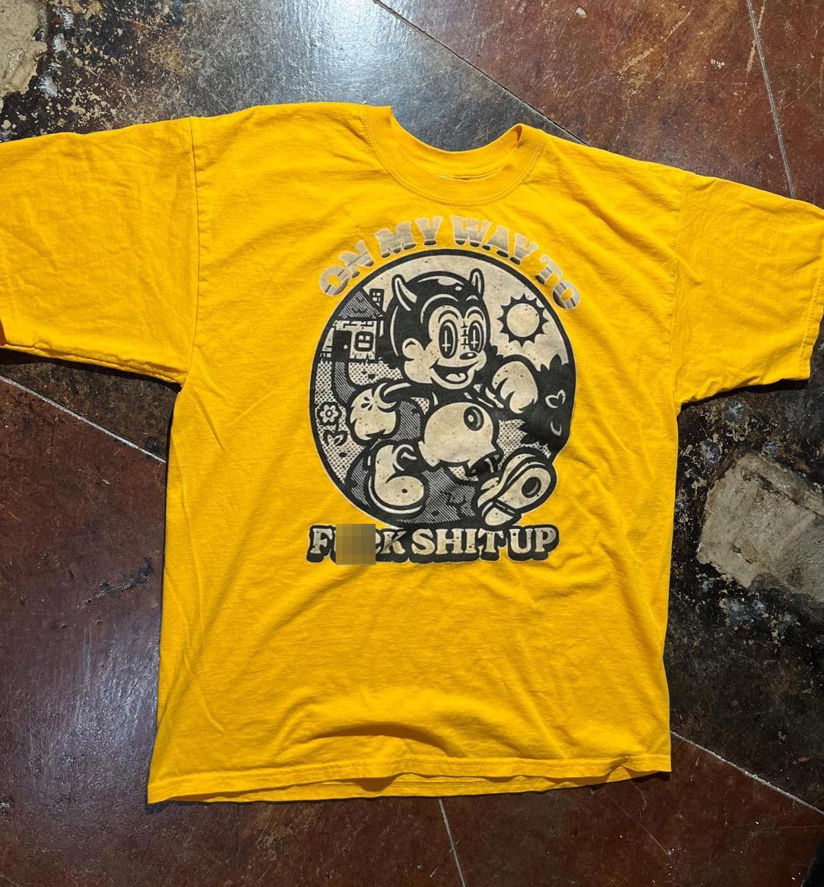 On My Way Preowned XL Band T-shirt