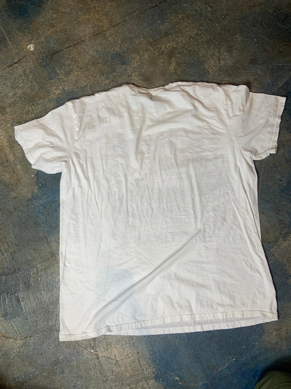 Deftones PreOwned XL White Shirt