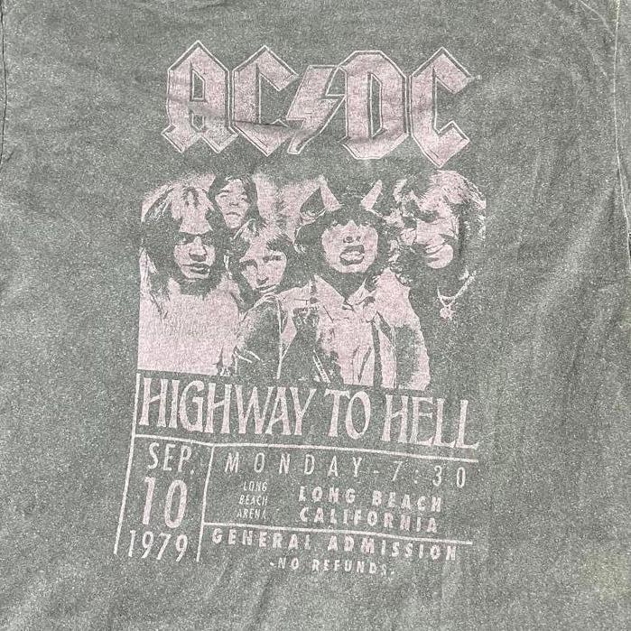 AC/DC preowned LARGE Band T-shirt