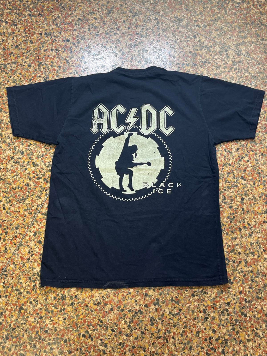 AC/DC black ice preowned small Band T-shirt