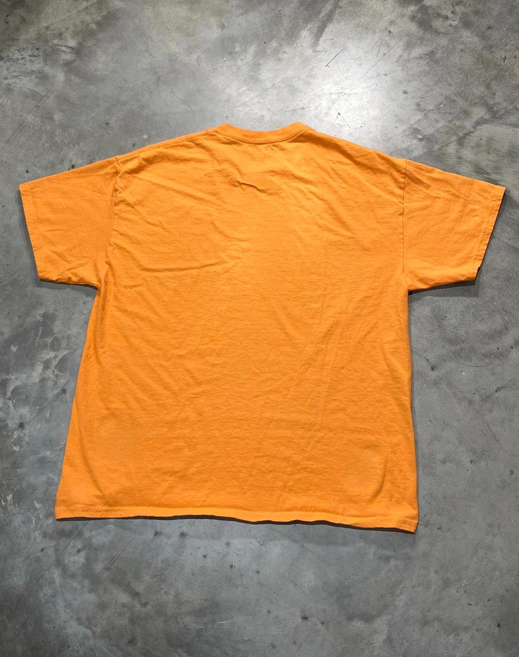 But**ole Surfers Preowned XL T-shirt