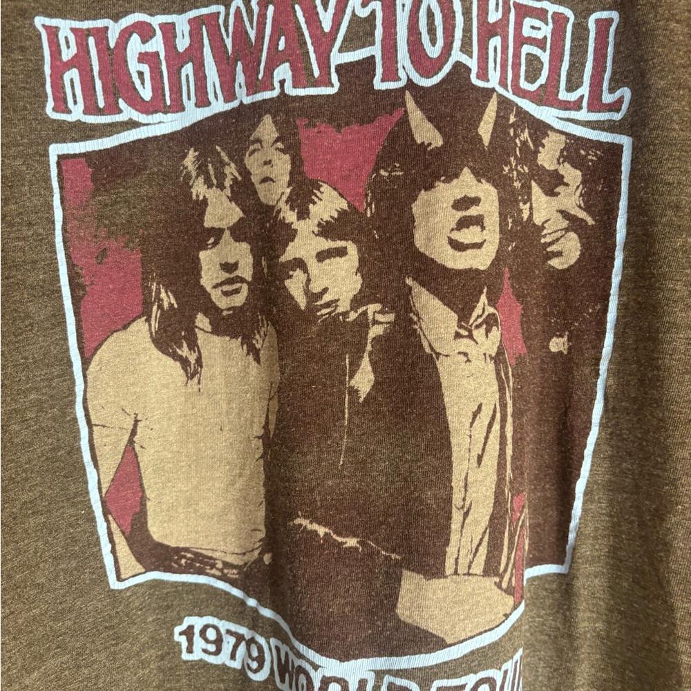 ACDC Preowned Medium Band T-shirt