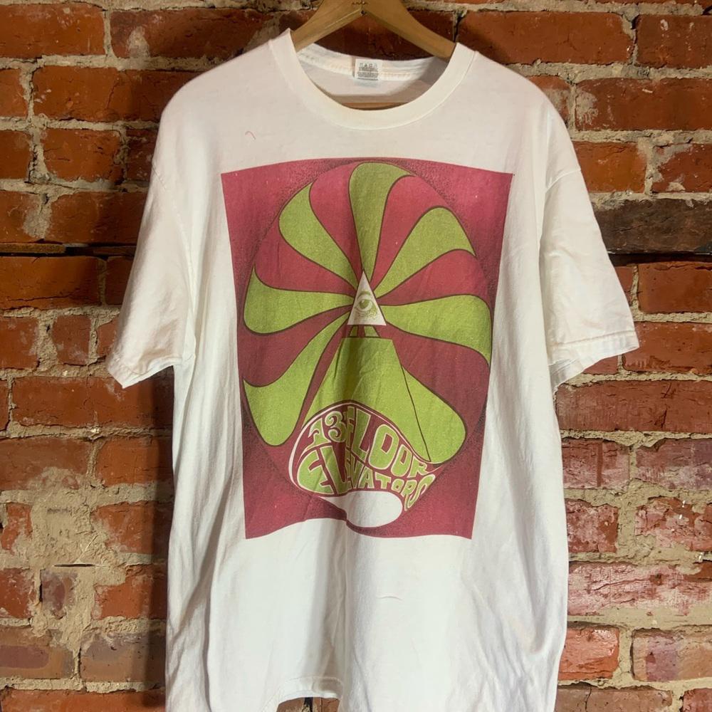 13th floor elevators Xlarge white graphic preowned T-shirt