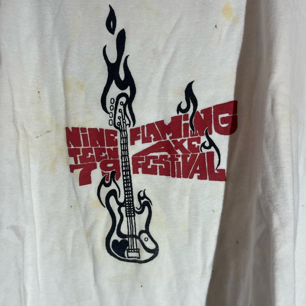 Flaming axe fest 2xlarge white graphic vintage preowned tshirt