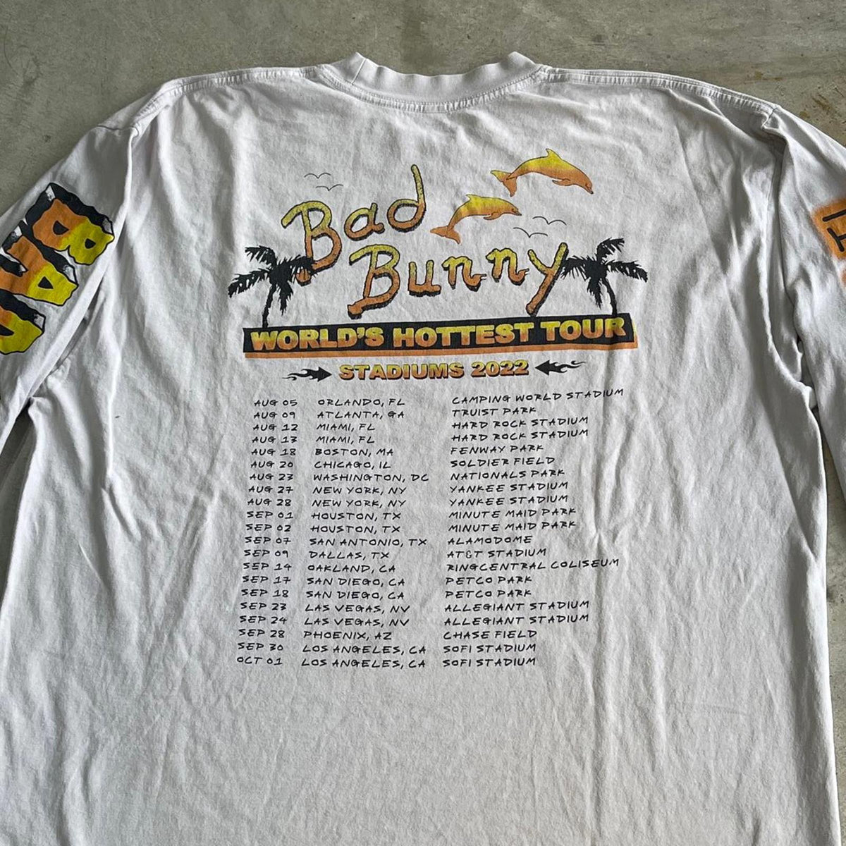 Bad Bunny Preowned XL Long Sleeve T-shirt
