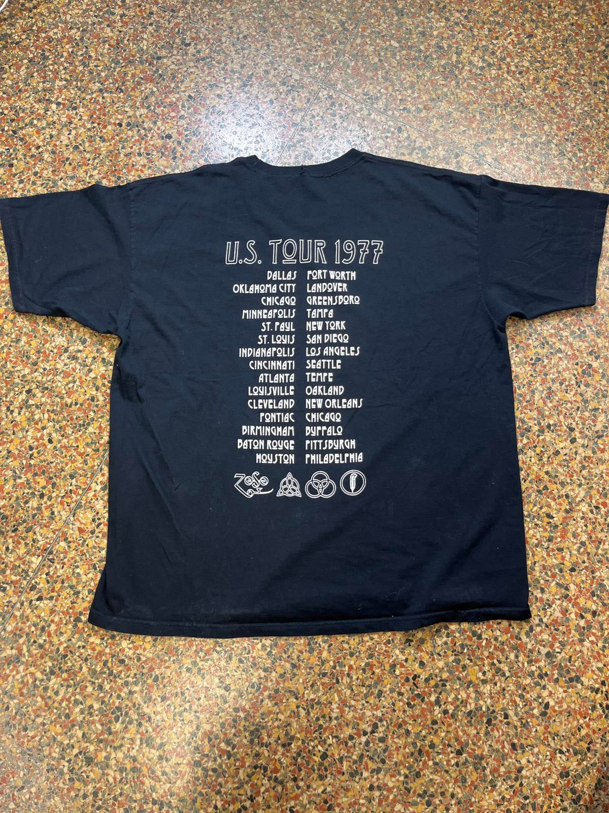 Led Zeppelin PreOwned 2XL Band tshirt