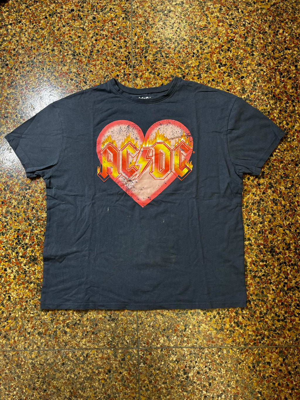 ACDC Preowned Medium Band T-shirt