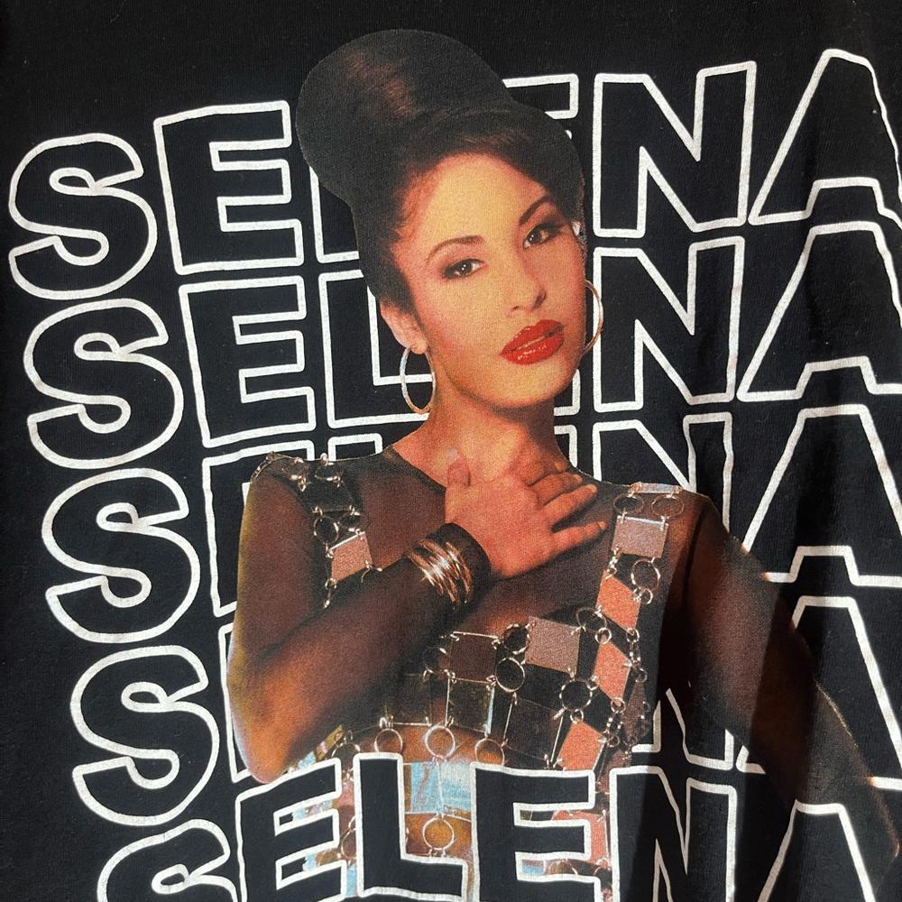 Selena 3xlarge black graphic vintage preowned tshirt