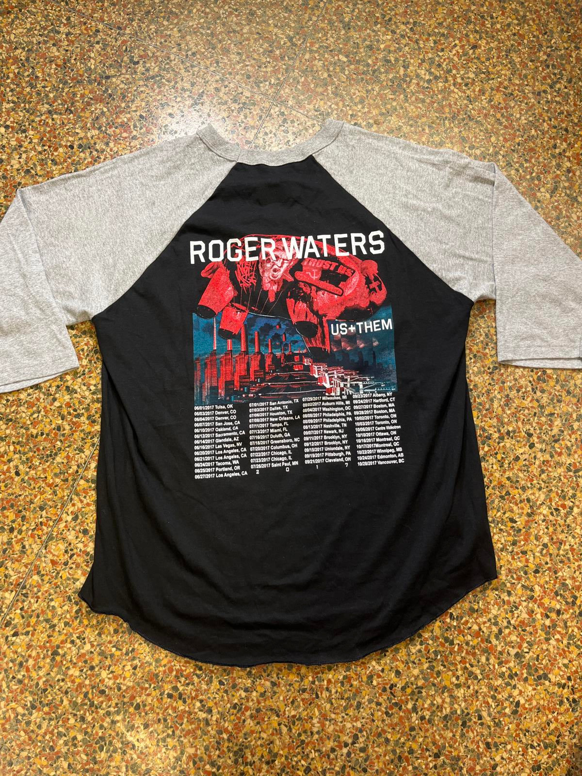 Roger Waters PreOwned 2XL Band tshirt