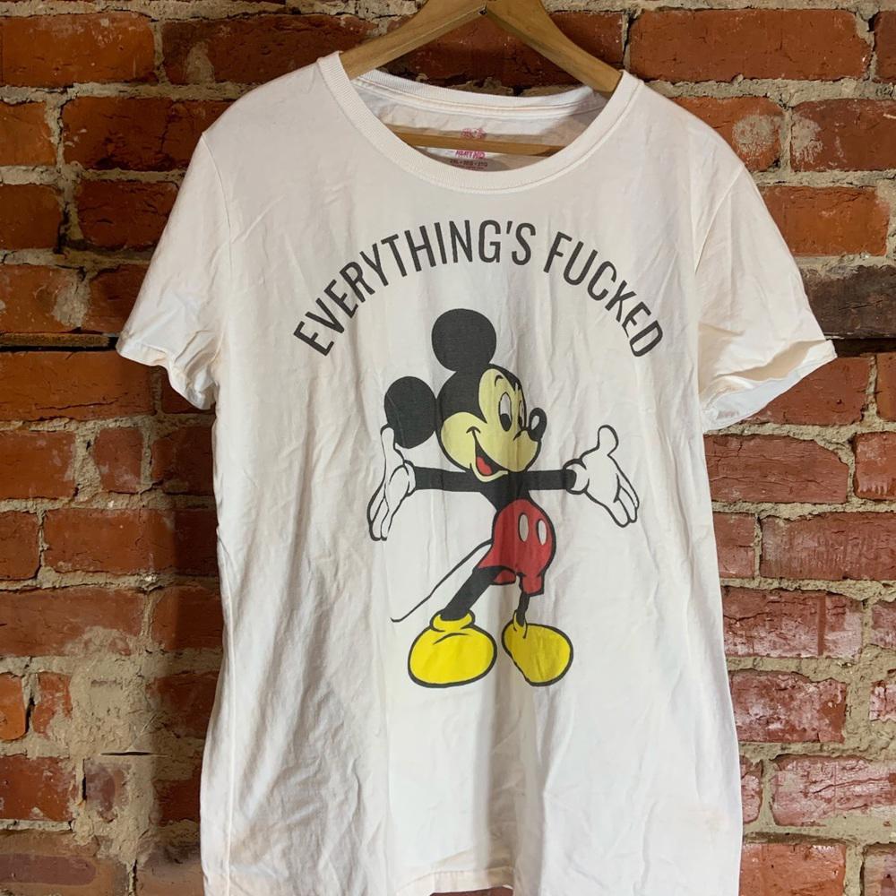 Everything’s fucked ladies 2XLarge white graphic preowned T-shirt