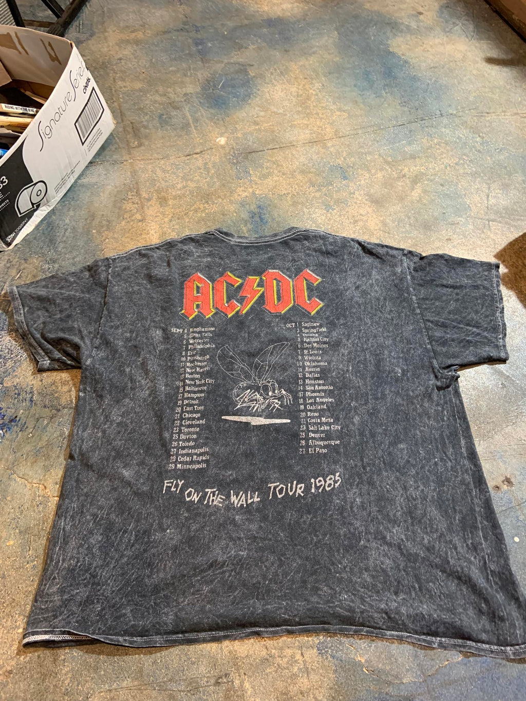 ACDC Preowned XL Band T-shirt