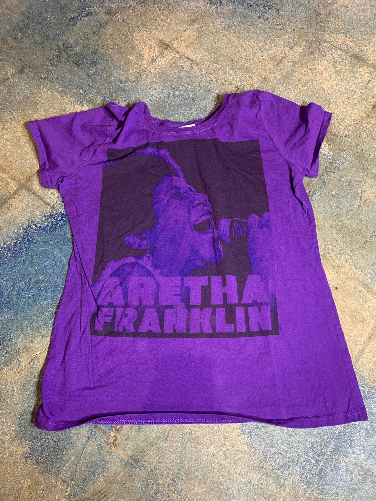 Aretha Franklin PreOwned XL Purple Shirt