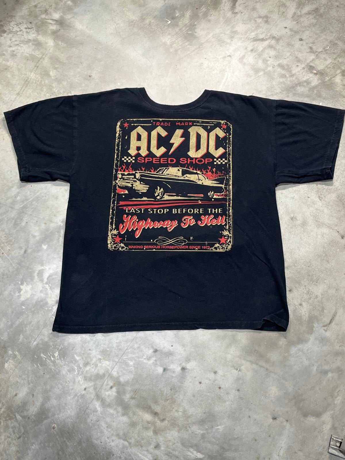 ACDC Preowned Large Band T-shirt