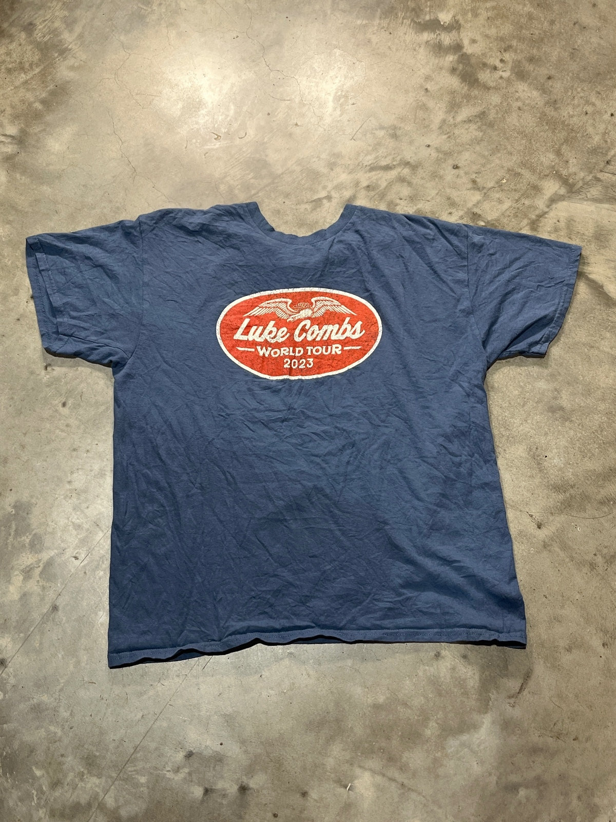 Luke Combs Preowned Large T-shirt