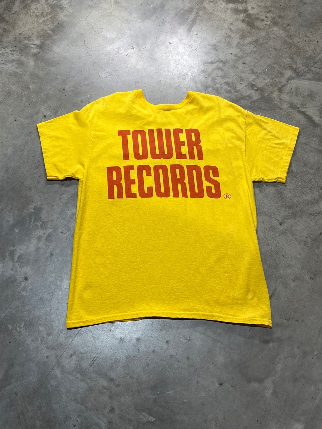 Tower Records Preowned Large T-shirt
