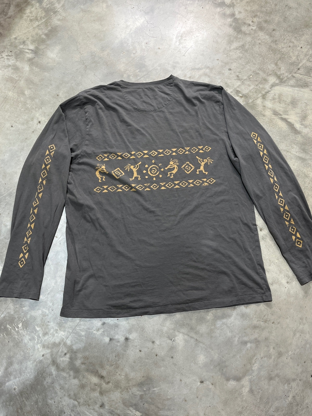 Hawaiian Preowned XL Long Sleeve T-Shirt