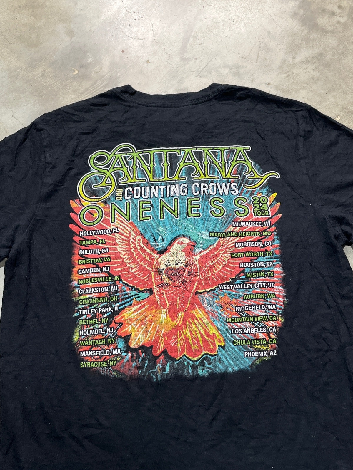 Santana / Counting Crows Preowned Medium T-shirt
