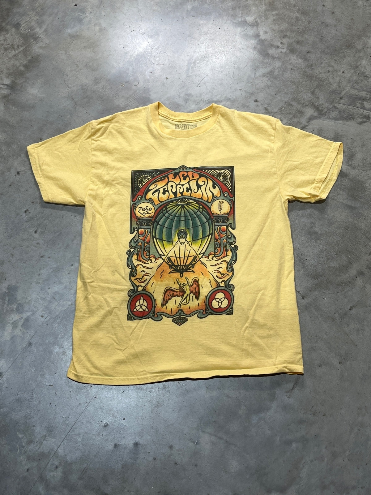 Led Zeppelin Preowned Large T-shirt
