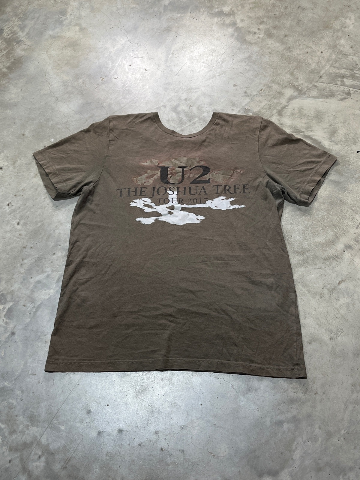 U2 Preowned Large T-shirt