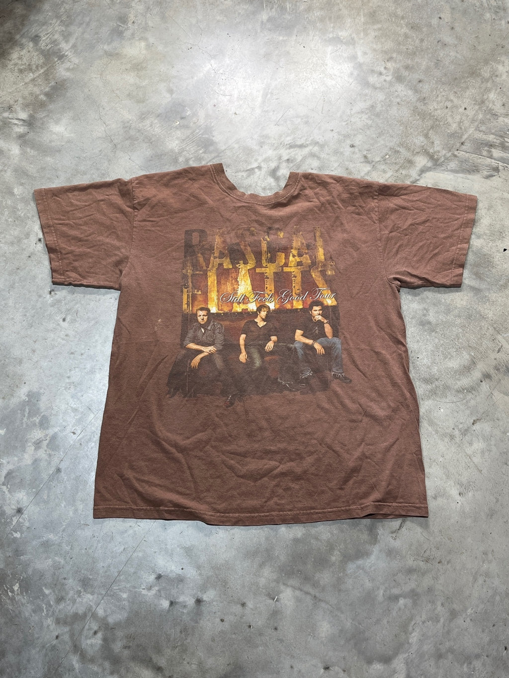 Rascal Flatts Preowned Large T-shirt