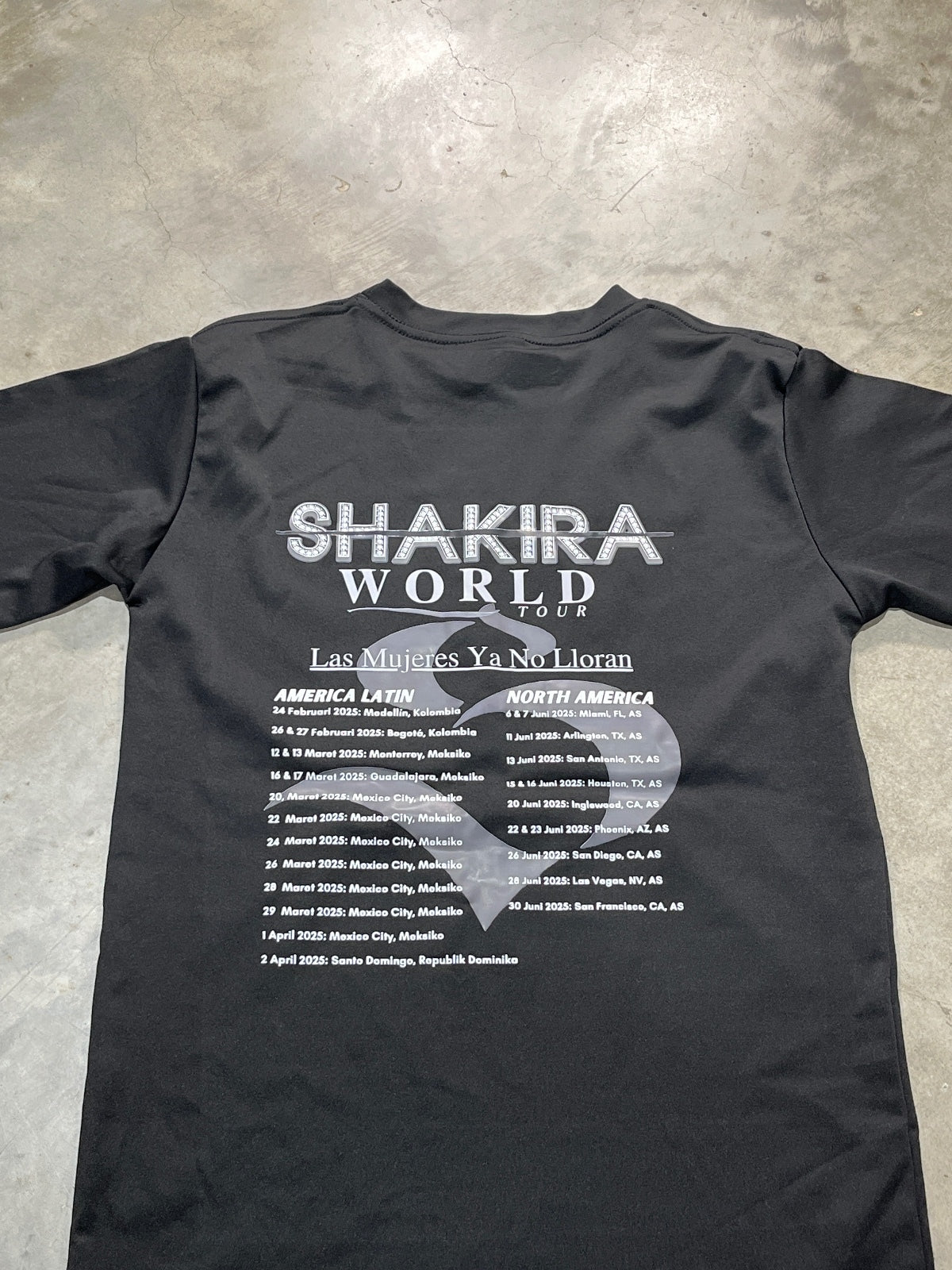 Shakira Preowned Large T-shirt