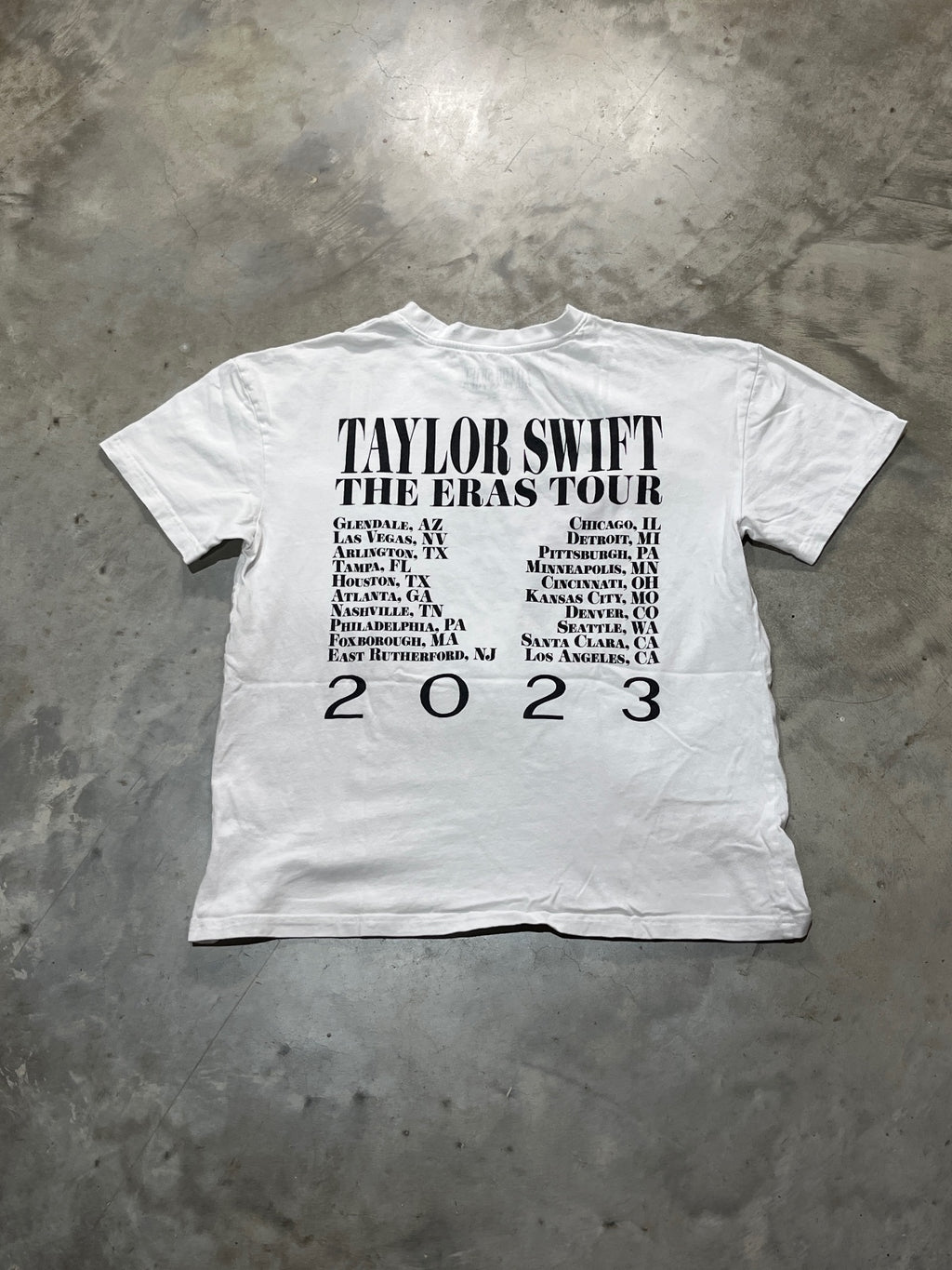 Taylor Swift Preowned Small T-shirt