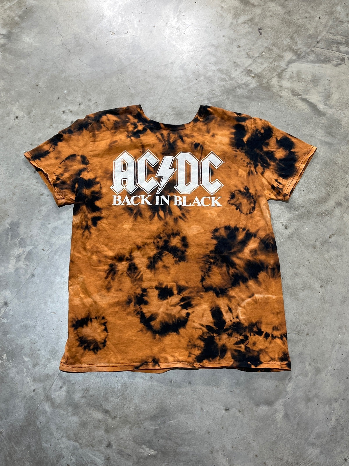 ACDC Preowned Large Tie Dye T-shirt