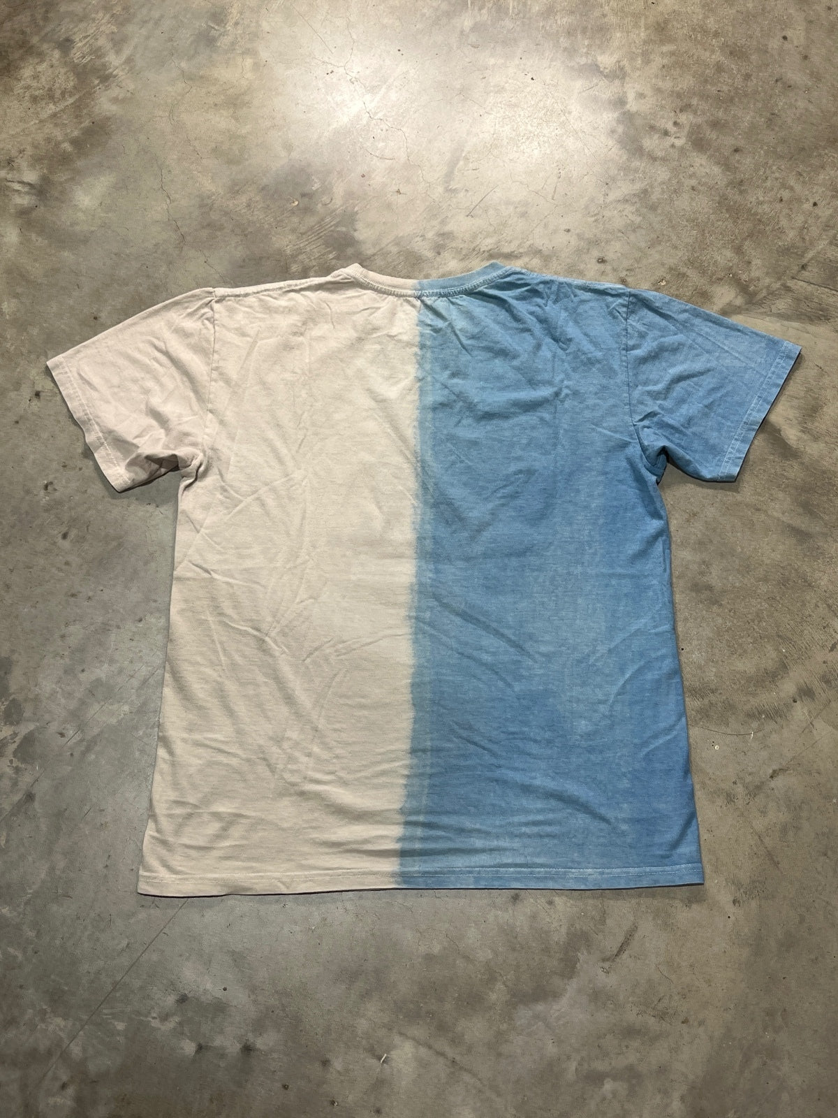 Def Leppard Preowned Medium Tie Dye T-shirt