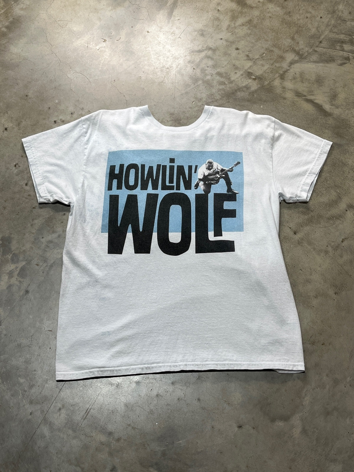 Howlin’ Wolf Preowned Large T-shirt