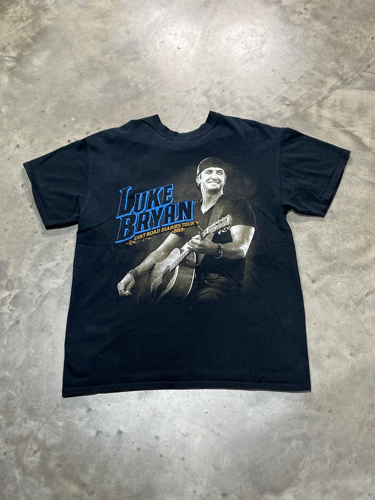 Luke Bryan Preowned Medium T-shirt