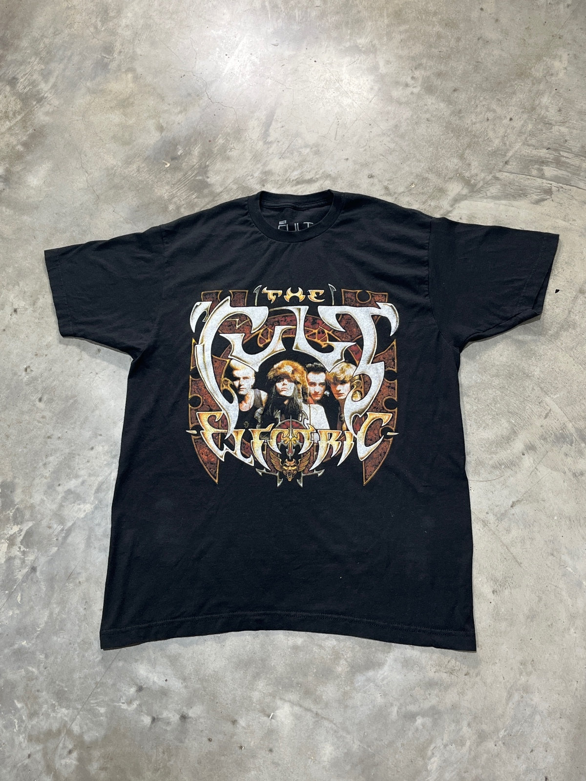 The Cult Preowned Large T-shirt