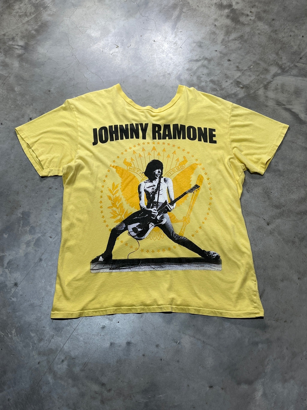 Johnny Ramone Preowned Large T-shirt