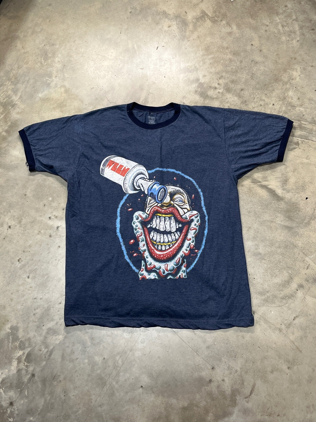 Ween Preowned Large Ringer T-shirt