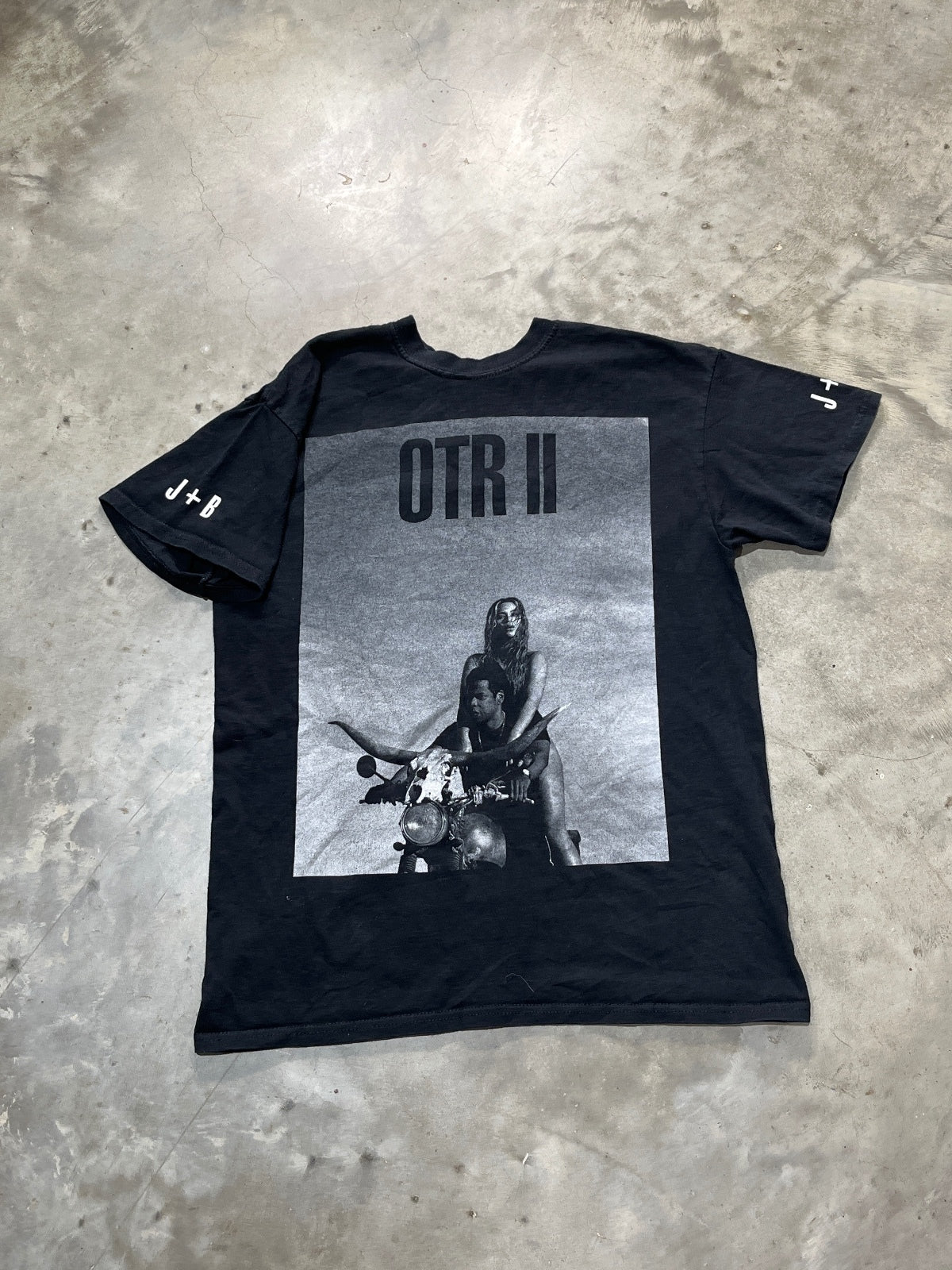 Jay Z & Beyoncé Preowned Medium T-shirt