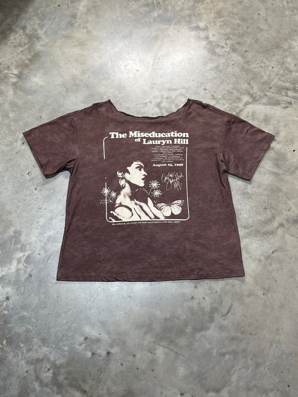 Lauryn Hill Preowned Large Cropped Neckline T-shirt