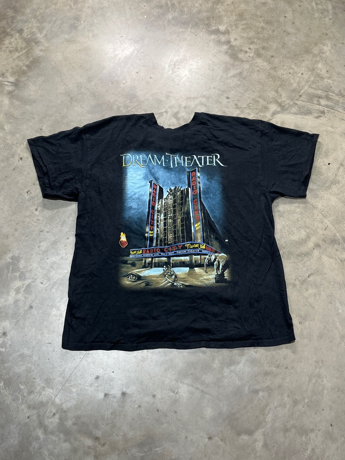 Dream Theater Preowned XL T-shirt